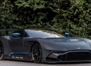 米兰体育app入口-赛道上的逆袭，哈斯鏖战梅赛德斯，阿隆索状态火热改写格局