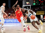 米兰真人-CBA联赛争夺激烈，各队展现出色表现