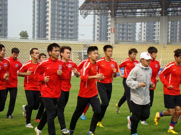 滨海流浪客场逆转战胜重庆力帆，全取三分的简单介绍