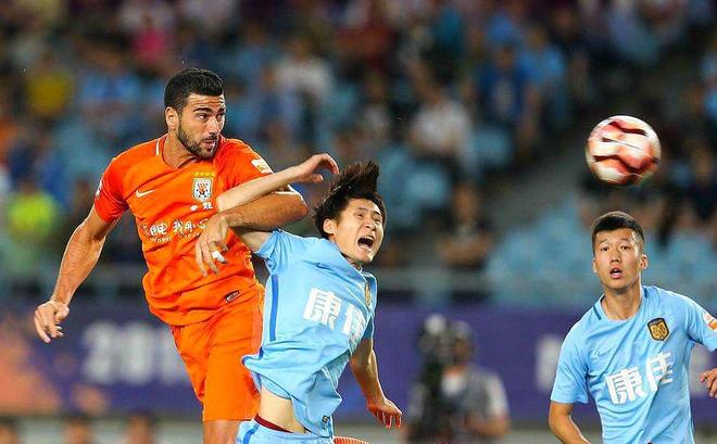 篮球主场失利,降级区坚守不下 篮球主场失利,降级区坚守不下