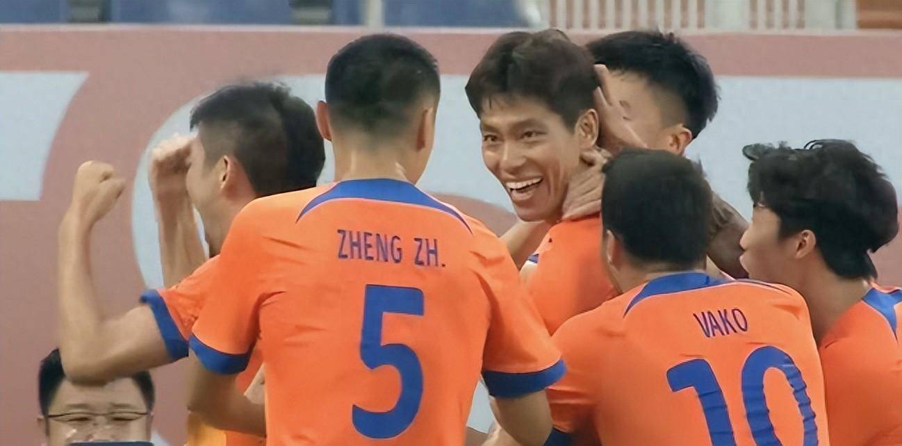 关于年轻锋线连续爆发，挑战老将传统实力的信息