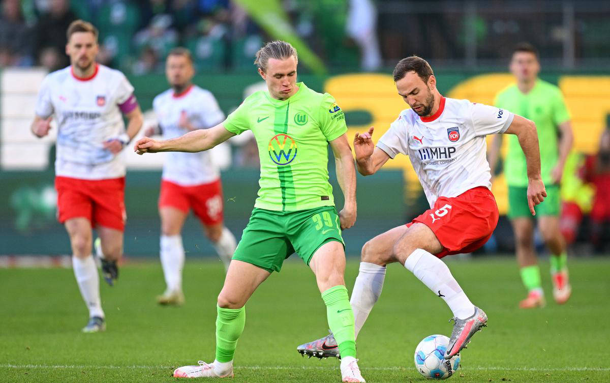 弗罗西诺内主场险胜,状态回暖 弗罗西诺内主场险胜,状态回暖