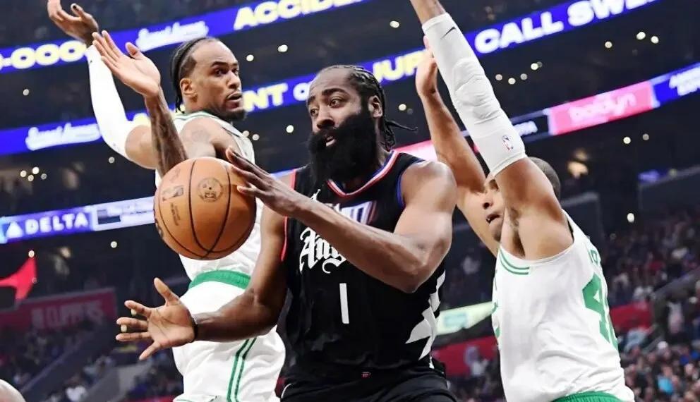 绿军擒黄蜂，泰特姆35分全场最高的简单介绍