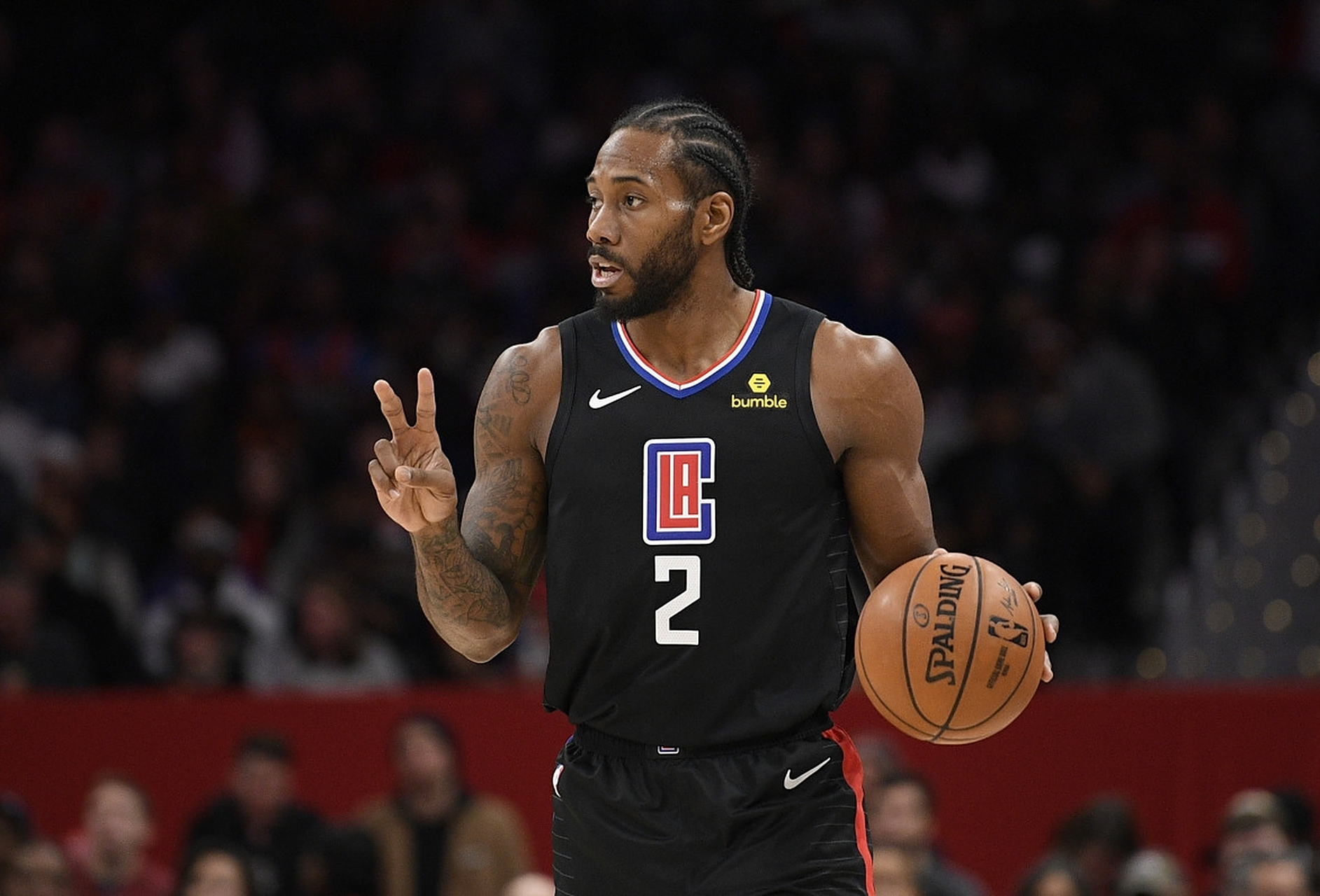 快船擒胜独行侠,莱昂纳德全场砍下35分领队赢球 快船擒胜独行侠,莱昂纳德全场砍下35分领队赢球