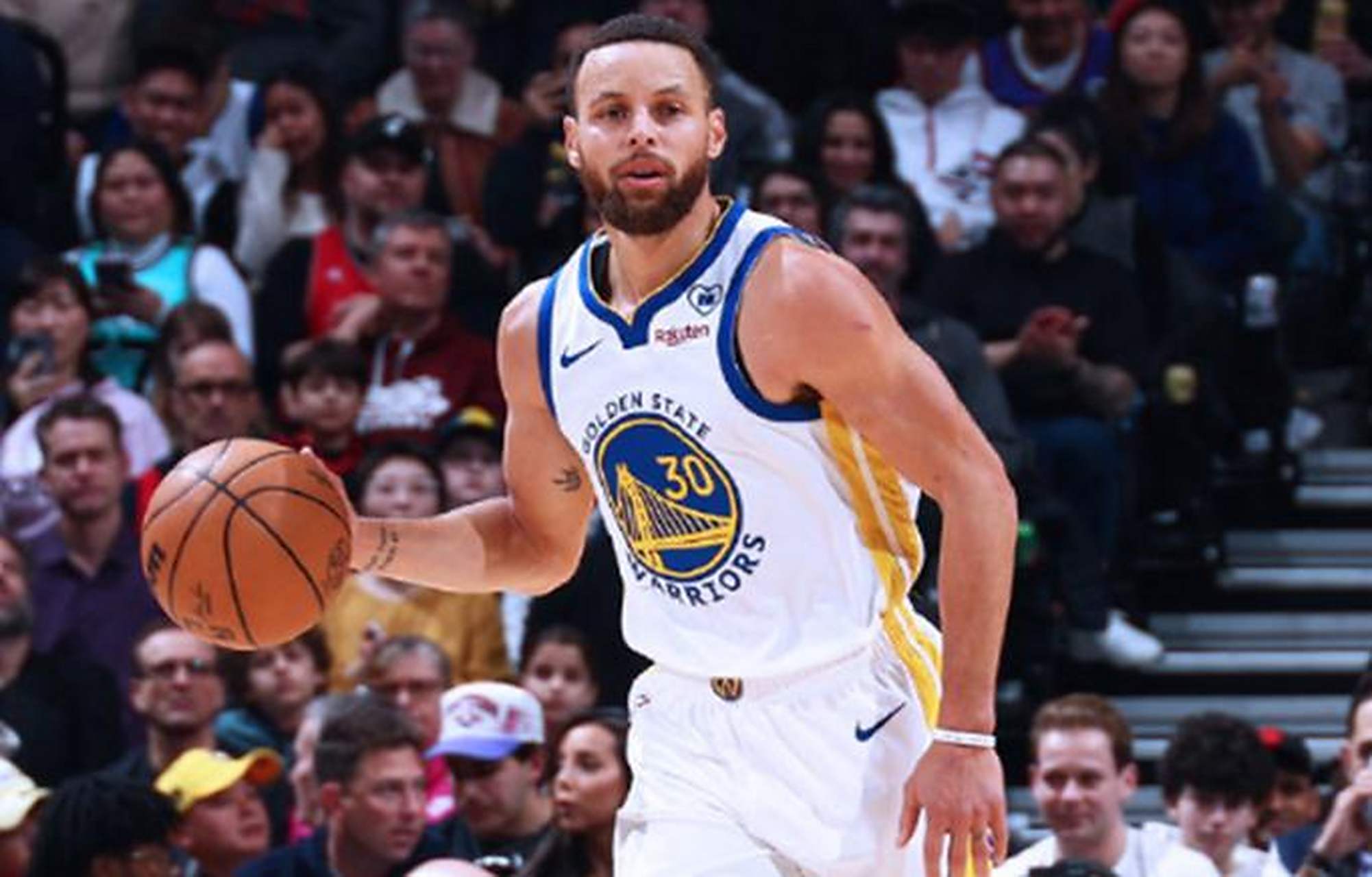 勇士击败湖人,豪取连胜,斩获西部榜首 勇士击败湖人,豪取连胜,斩获西部榜首